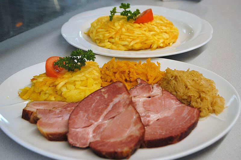 Metzgete Teller im Plattenbödeli