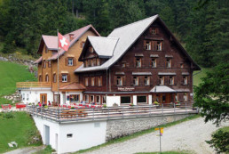 Totalsanierung Terrasse Plattenbödeli